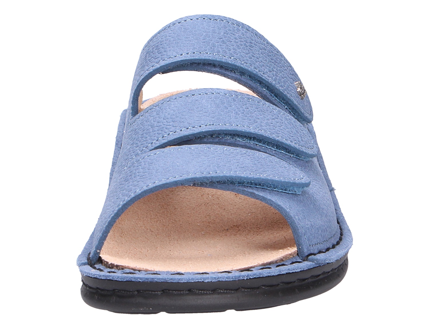 Frontansicht der blauen Finn Comfort HELLAS Sandale mit drei verstellbaren Klettverschlüssen und offener Zehenpartie