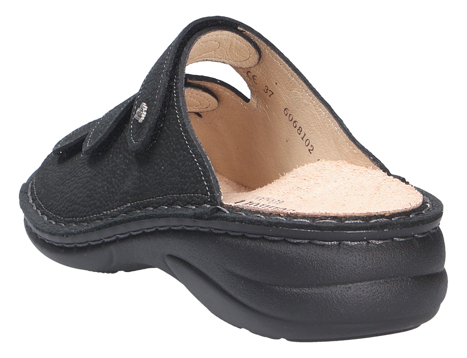 Finn Comfort HELLAS schwarze Damen-Pantolette mit Klettverschluss, Lederobermaterial und bequemem Fußbett in Seitenansicht