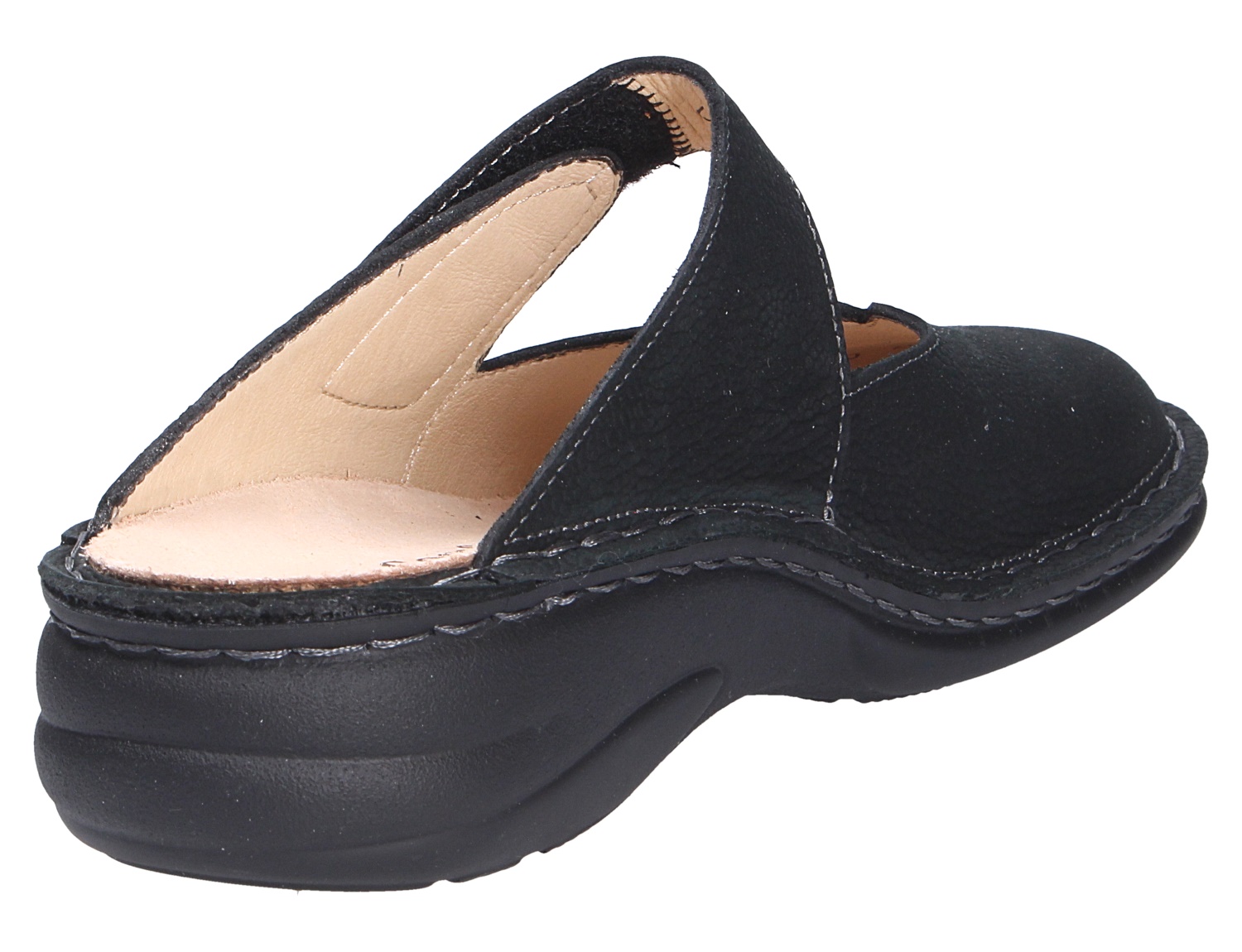 Finn Comfort CANARO schwarze Damen-Pantolette mit geschlossenem Vorderfuß, offener Ferse und komfortabler Keilsohle in seitlicher Rückansicht